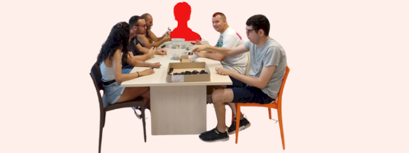 Foto con noi e laboratorio serigrafico