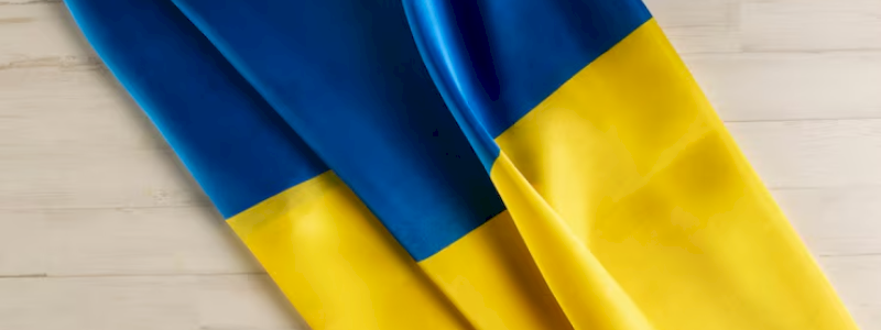 Bandiera ucraina e pergamena di ringraziamento