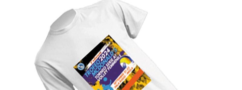 T-shirt dell'evento e invito per l'ingresso nei due giorni della manifestazione