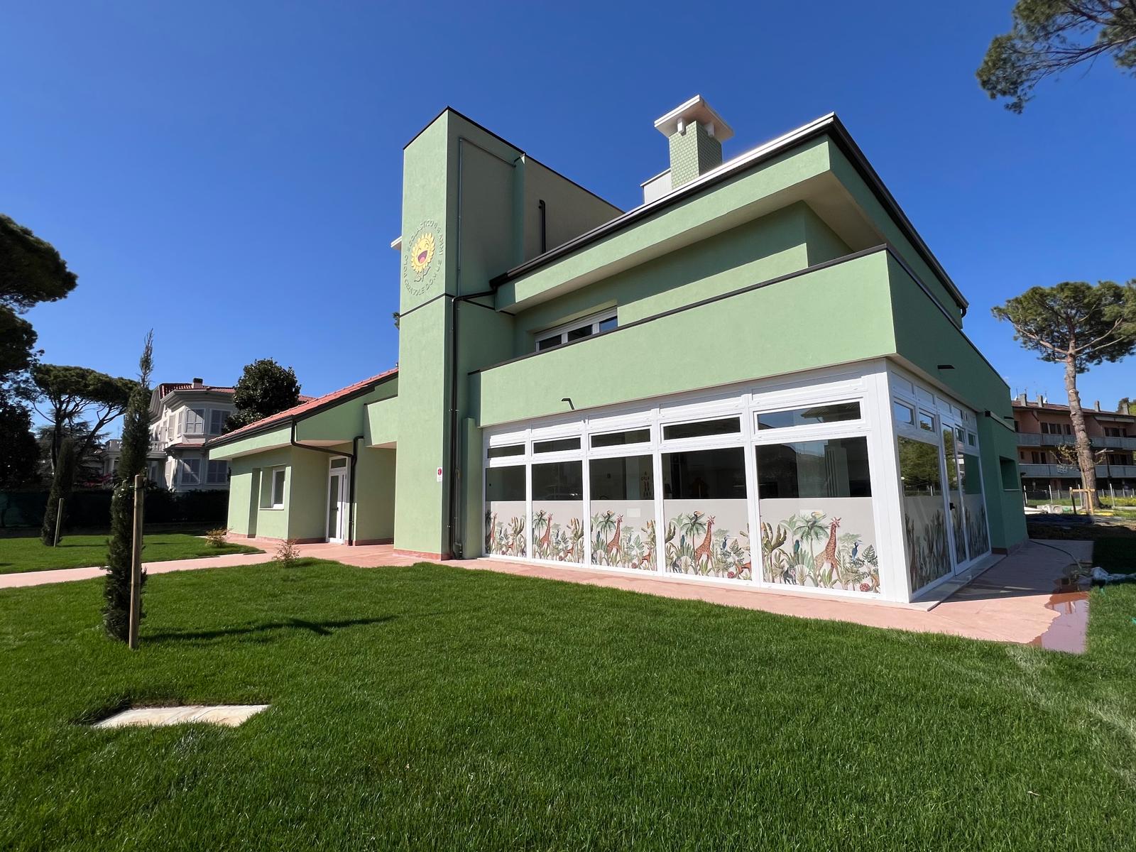 20250222_1048_RM11764